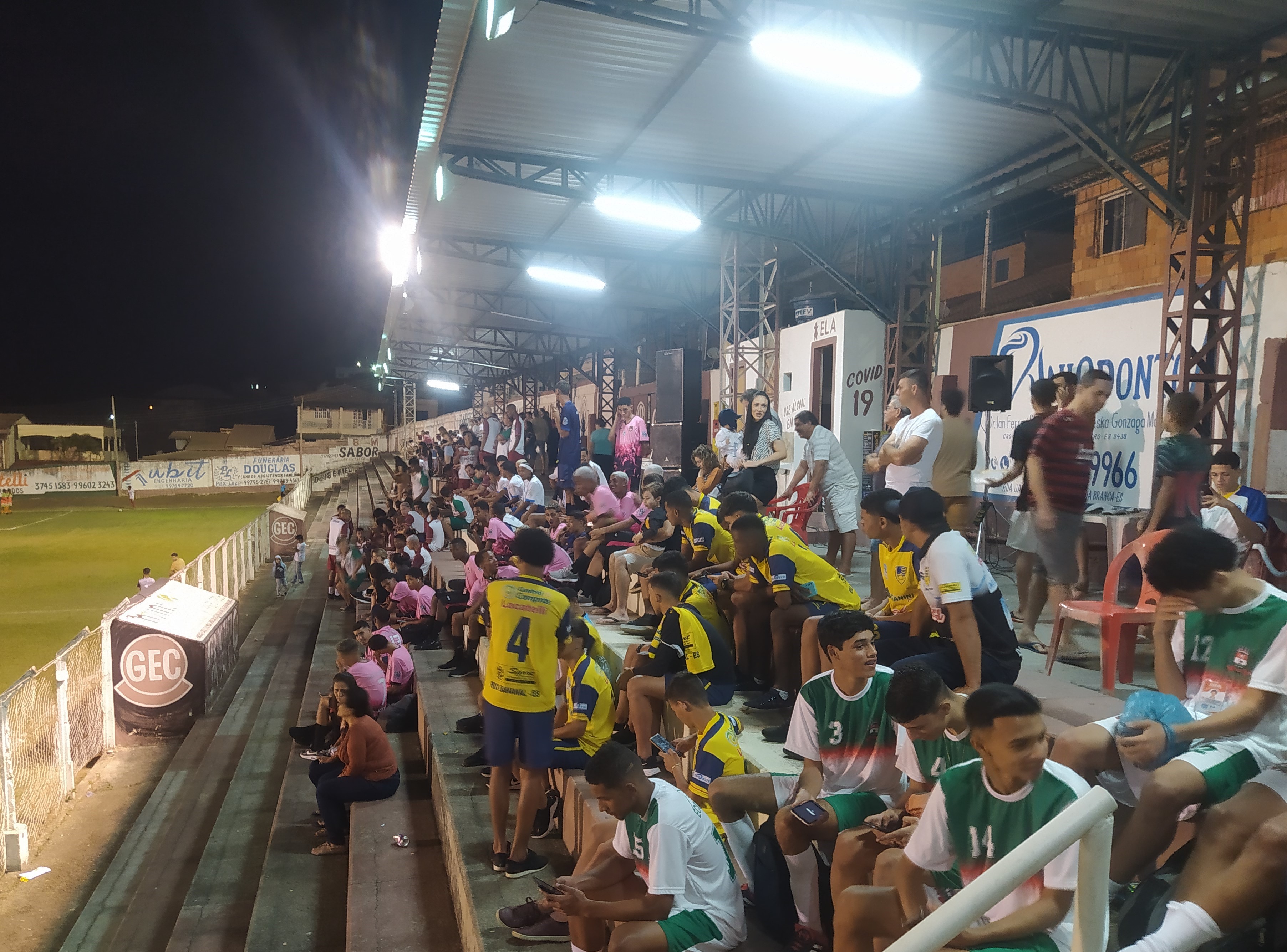 O município de Águia Branca não possui campo de futebol próprio e a Prefeitura utiliza o espaço para promover seus eventos esportivos
