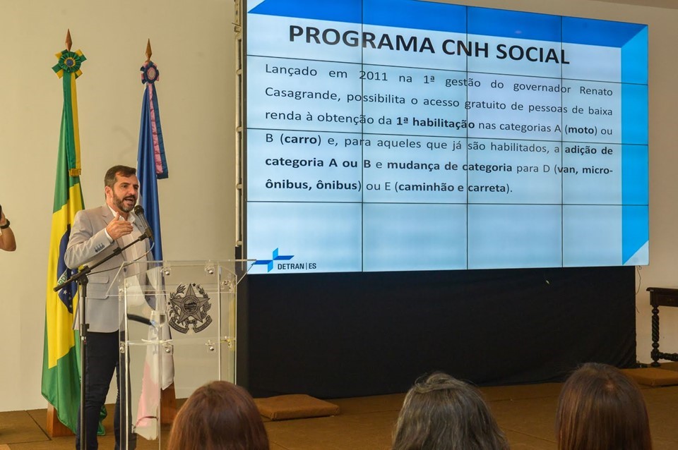Detran|ES inaugura agência e entrega CNH Social a moradores do norte do Estado