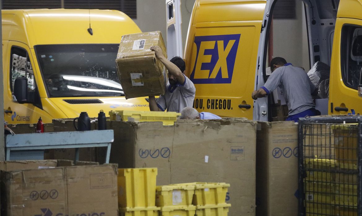 Os Correios colocam à disposição dos tribunais Regionais Eleitorais um conjunto de serviços para o período eleitoral