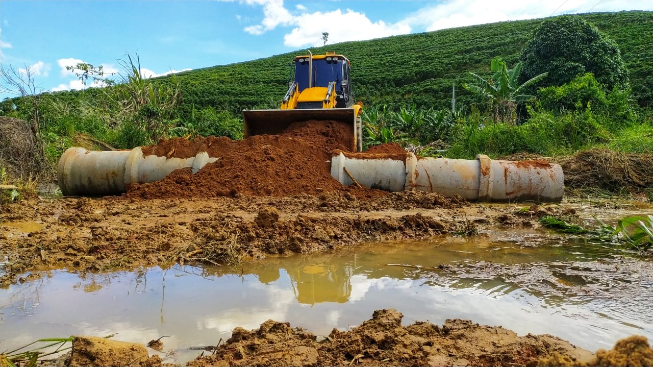Bueiro na localidade Sertão, no distrito de Águas Claras