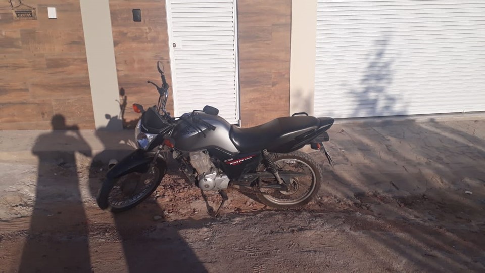 Motocicleta furtada em Barra de São Francisco é recuperada pela PM em Nova Venécia